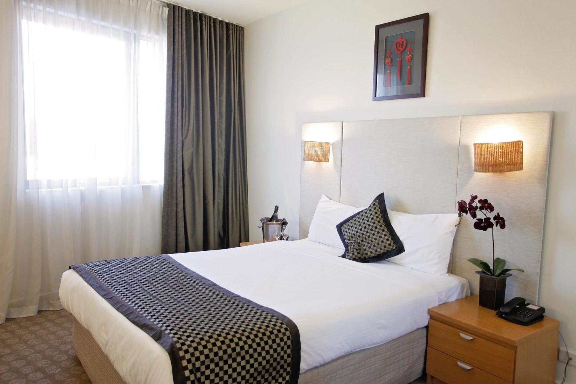 Golden Pebble Hotel Wantirna Habitación foto